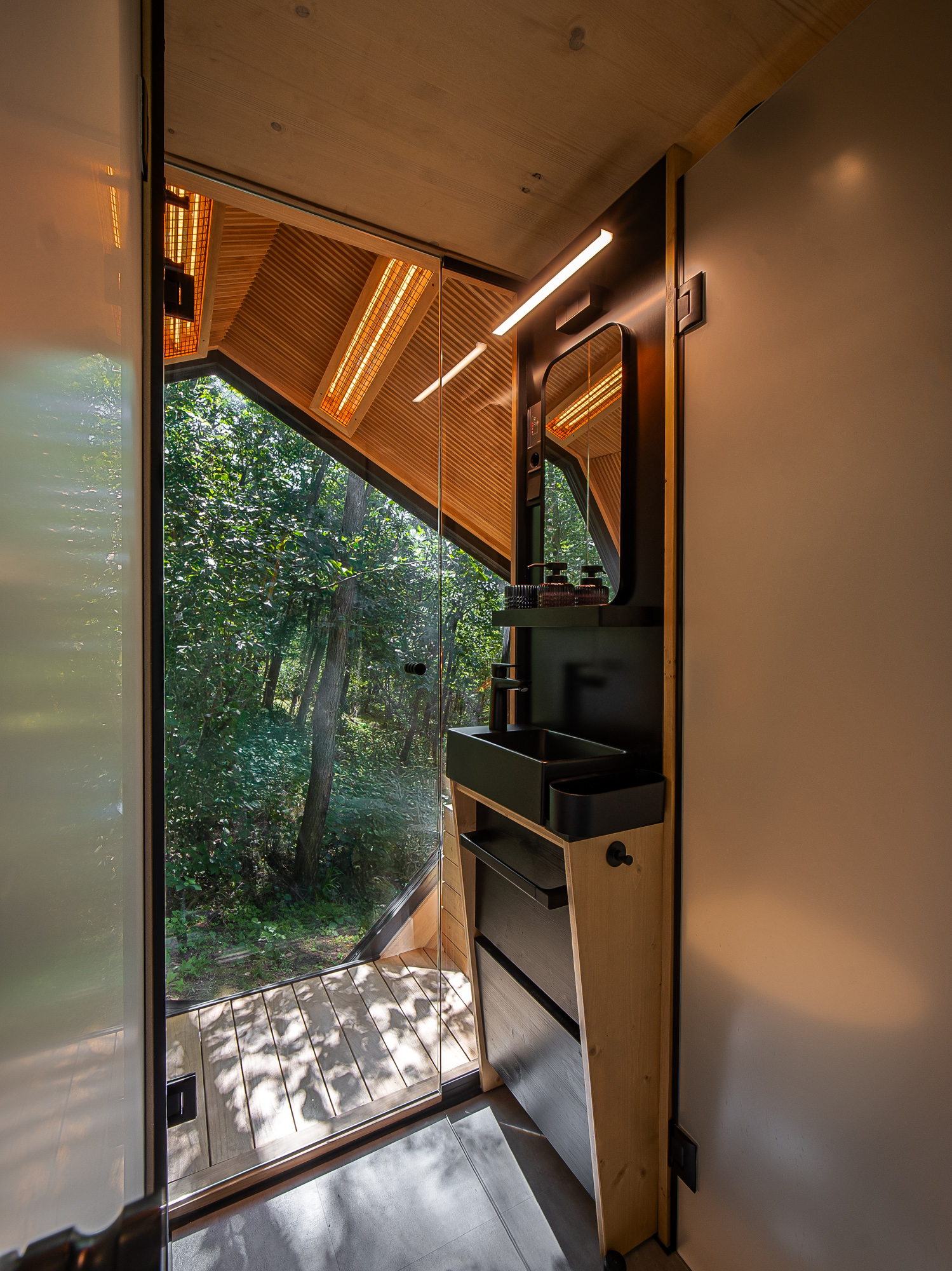 Pebble Cabin  -  10
